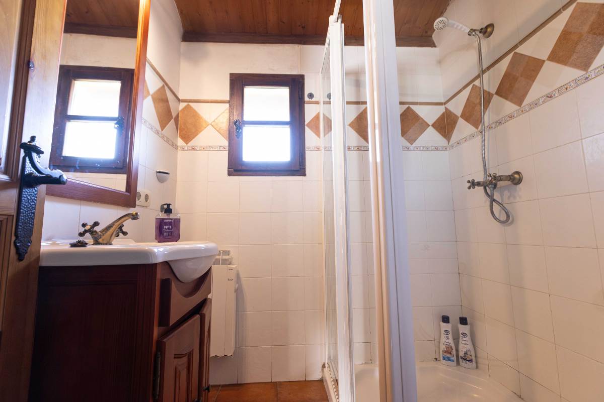 APARTAMENTO QUEBRANTOS – Las Mimosas del Nalón 1
